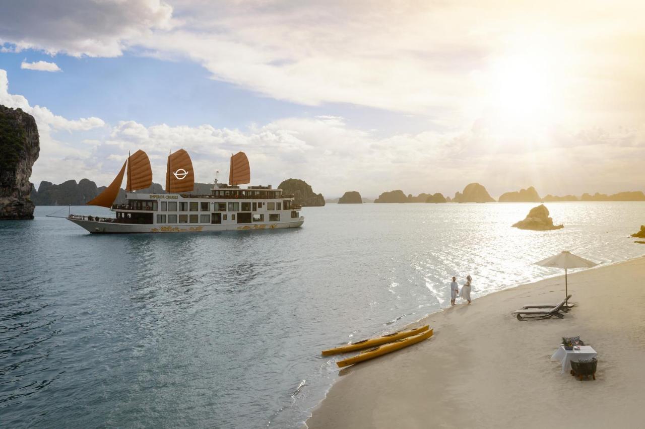 Emperor Cruises Legacy Ha Long Hotel Exterior photo