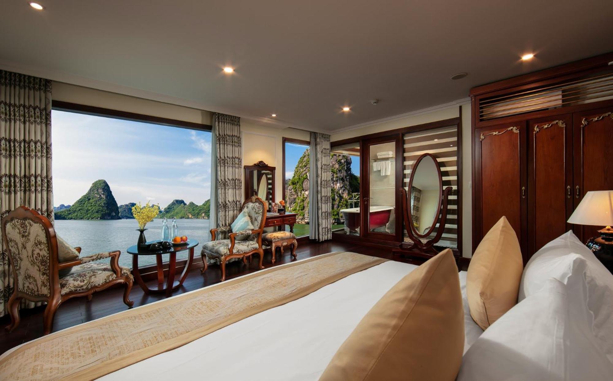 Emperor Cruises Legacy Ha Long Hotel Exterior photo