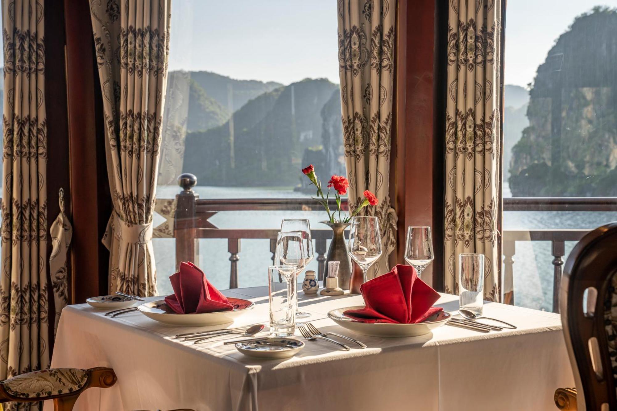 Emperor Cruises Legacy Ha Long Hotel Exterior photo