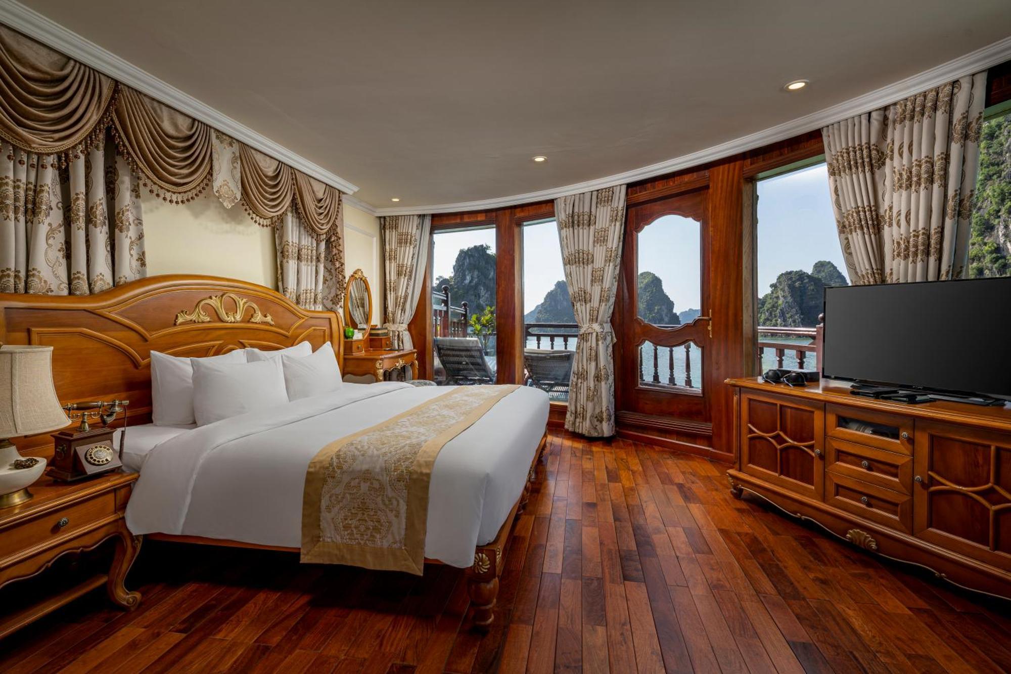 Emperor Cruises Legacy Ha Long Hotel Exterior photo